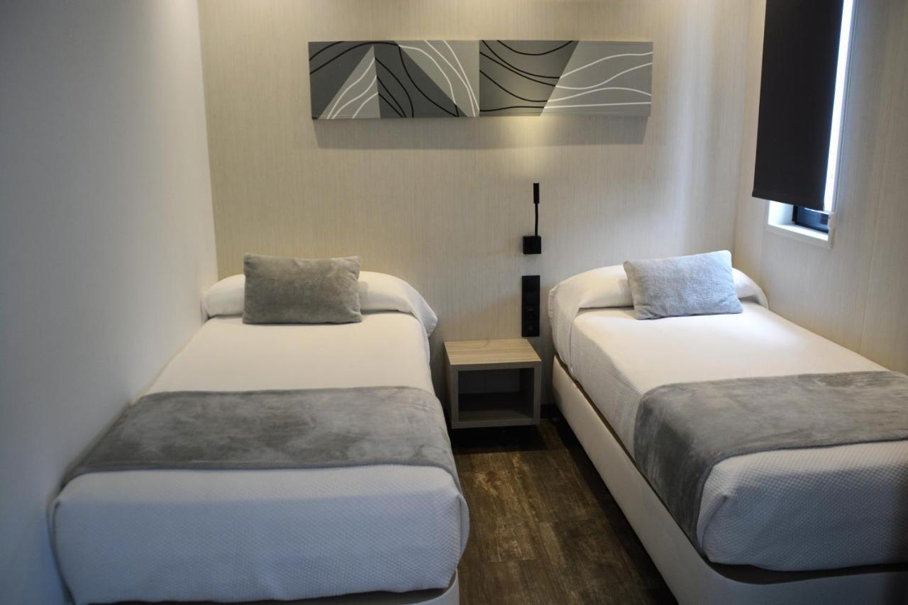 Hostal Sevilla Santa Justa - Adults Only Exterior photo