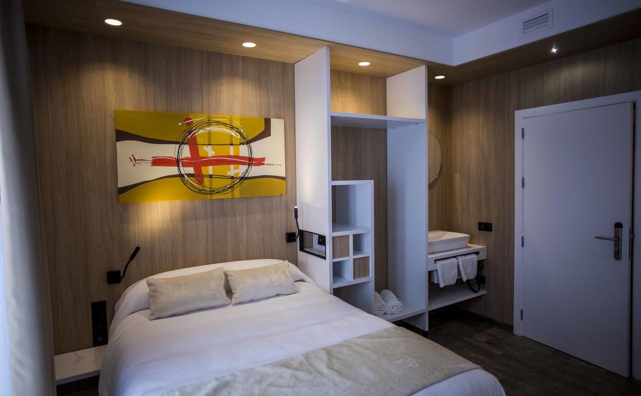 Hostal Sevilla Santa Justa - Adults Only Exterior photo
