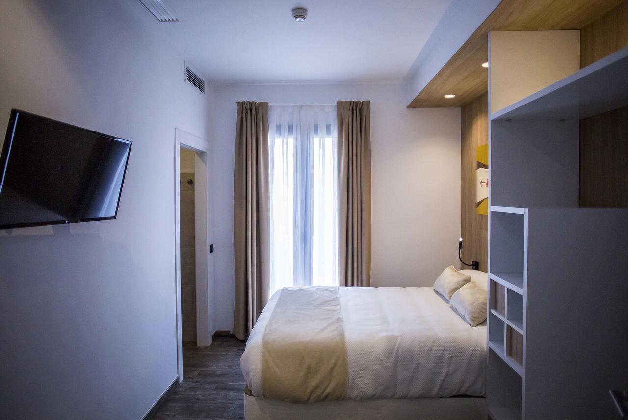 Hostal Sevilla Santa Justa - Adults Only Exterior photo