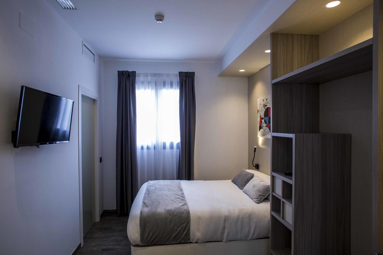 Hostal Sevilla Santa Justa - Adults Only Exterior photo
